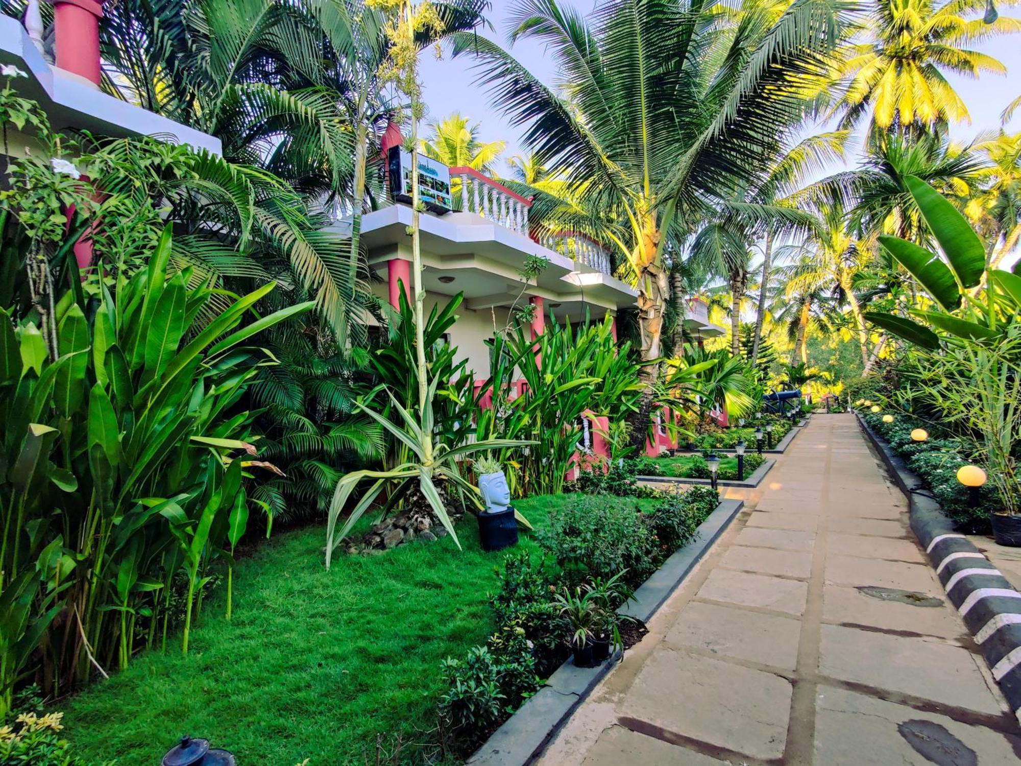 Vintage Beach Resort 아곤다 외부 사진