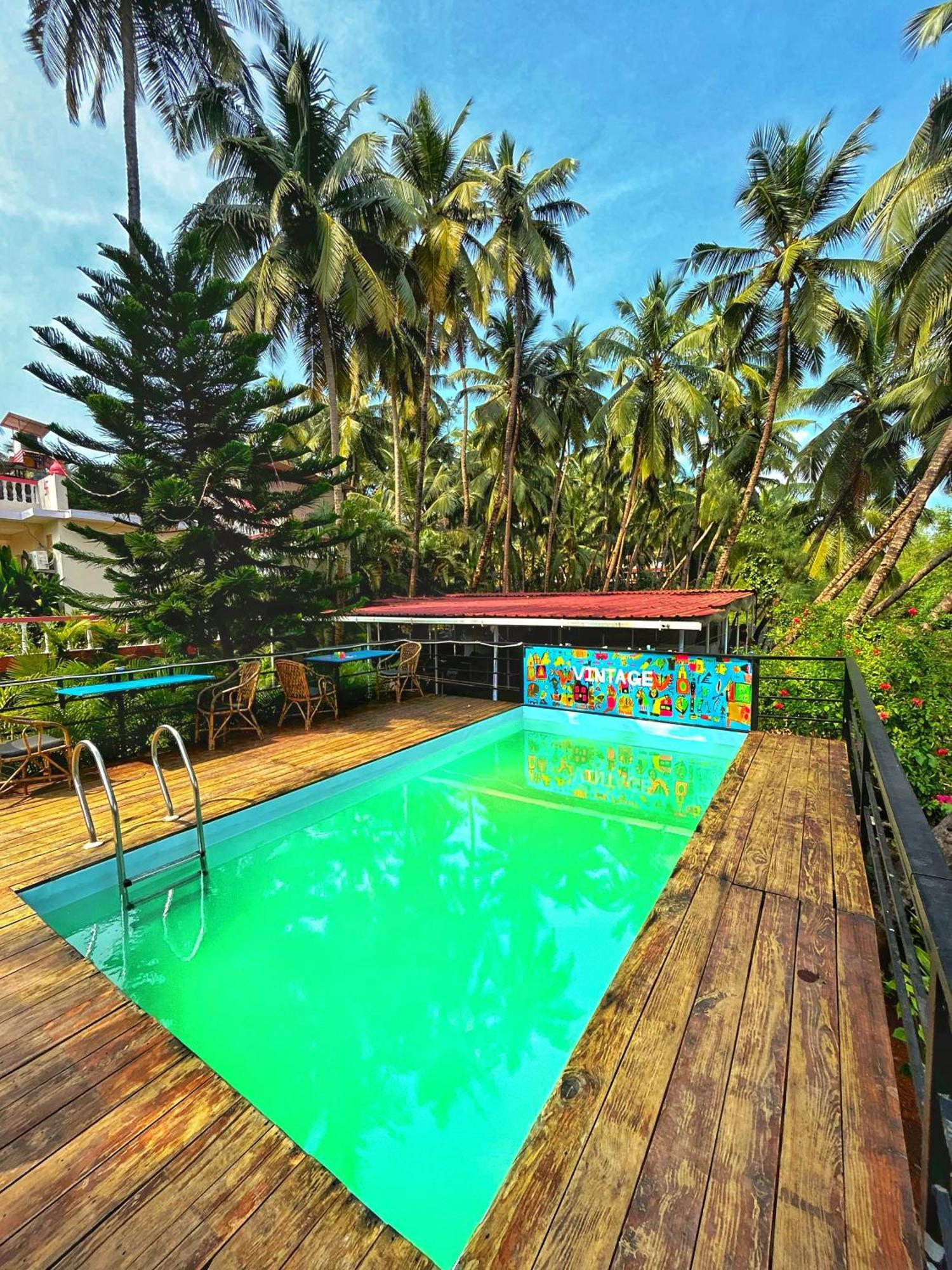 Vintage Beach Resort 아곤다 외부 사진